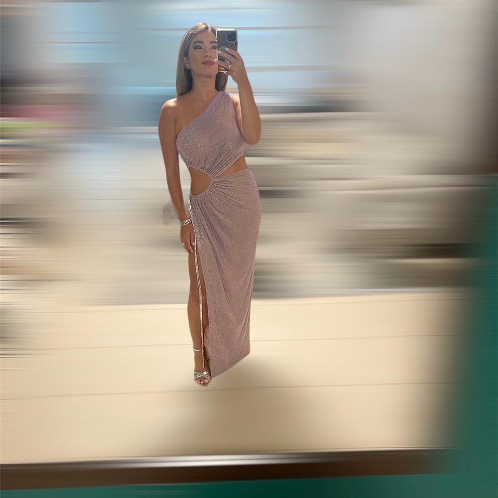 One-Shoulder Pink/lila Cutout Gown